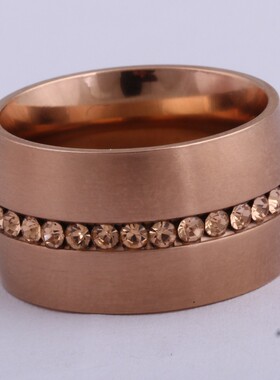 新款欧美跨境时尚14MM个性不锈钢戒指单排镶钻夸张指环戒指女