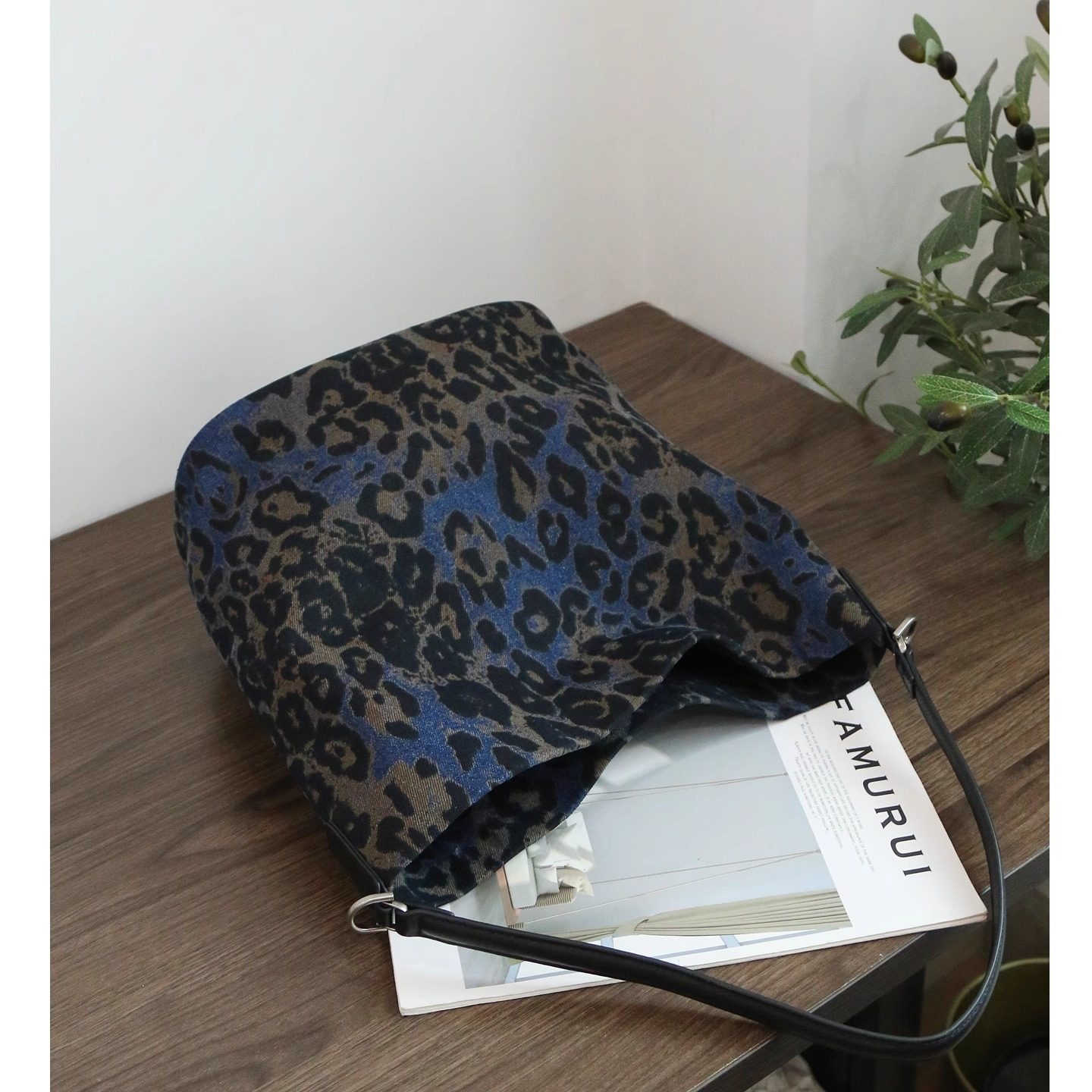 【PIGMISS】牛仔布豹纹水桶包女大容量松弛托特包单肩斜挎通勤包,淘宝优惠券,粉丝福利购,淘宝优惠卷