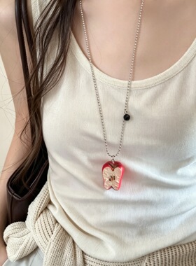 可爱小众树脂仿真半颗苹果吊坠钛钢项链女清新甜美水果切片毛衣链