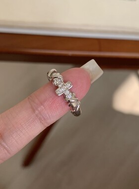 新款绑带交叉十字架戒指女气质高级感简约小众设计活口可调节指环