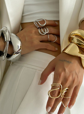 欧美跨境时尚潮流金属光面水滴几何手镯 设计感弹簧开口手环女