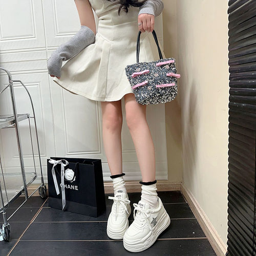 小个子厚底鞋女8CM高级感小白鞋增高松糕鞋内增高圆头小白鞋 - 图0