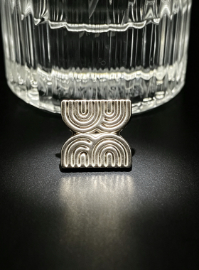 中式国风蝴蝶结金属胸针防走光