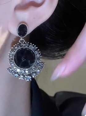 复古黑色锆石耳环女轻奢小众设计高级感气质耳坠2025爆款耳饰新款