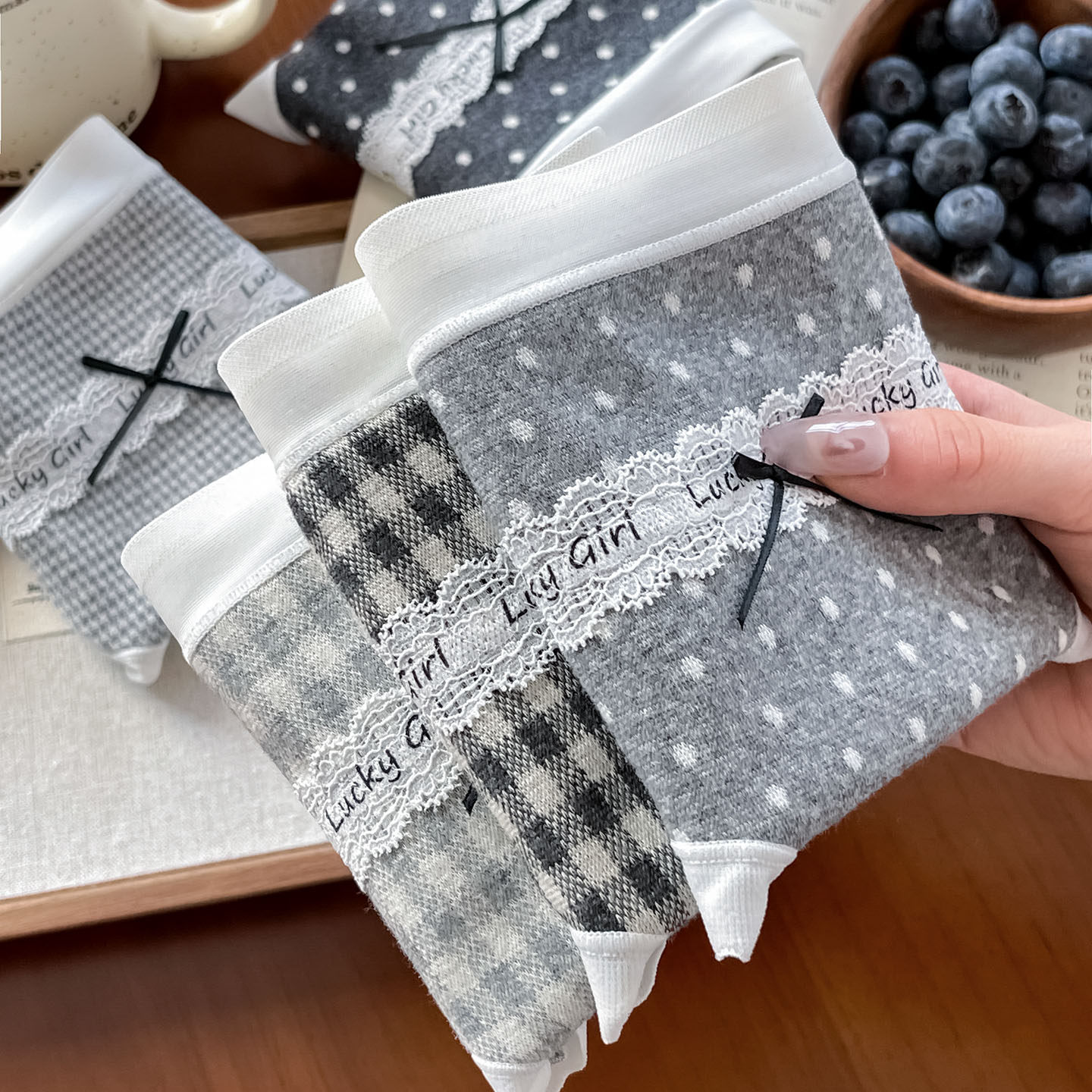 内裤女2025新款10A纯棉抗菌裆少女蕾丝拼接包臀无痕女士三角短裤,淘宝优惠券,粉丝福利购,淘宝优惠卷