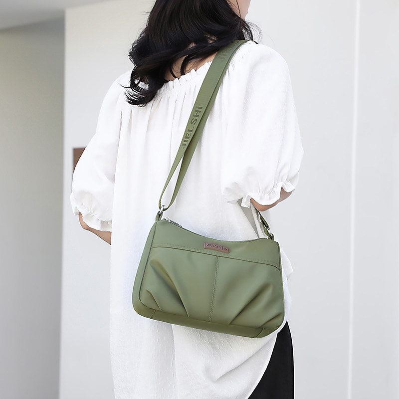 牛津布包包2024新款大容量多层女斜挎包简约单肩帆布包休闲女背包,淘宝优惠券,粉丝福利购,淘宝优惠卷