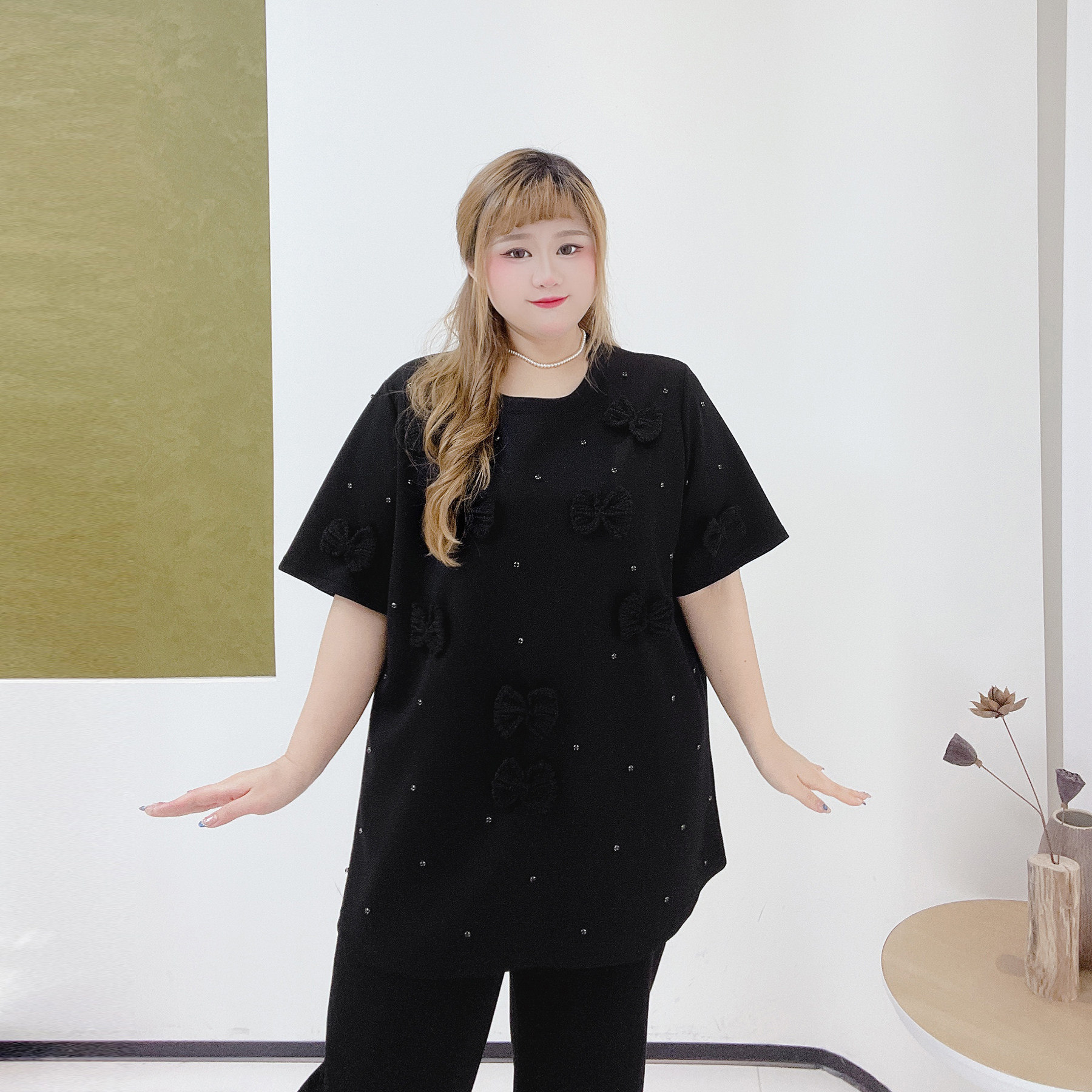 蓬勃温婉知性风胖莹莹大码女装胖mm钉钻减龄蝴蝶结加厚短袖T恤衫,淘宝优惠券,粉丝福利购,淘宝优惠卷