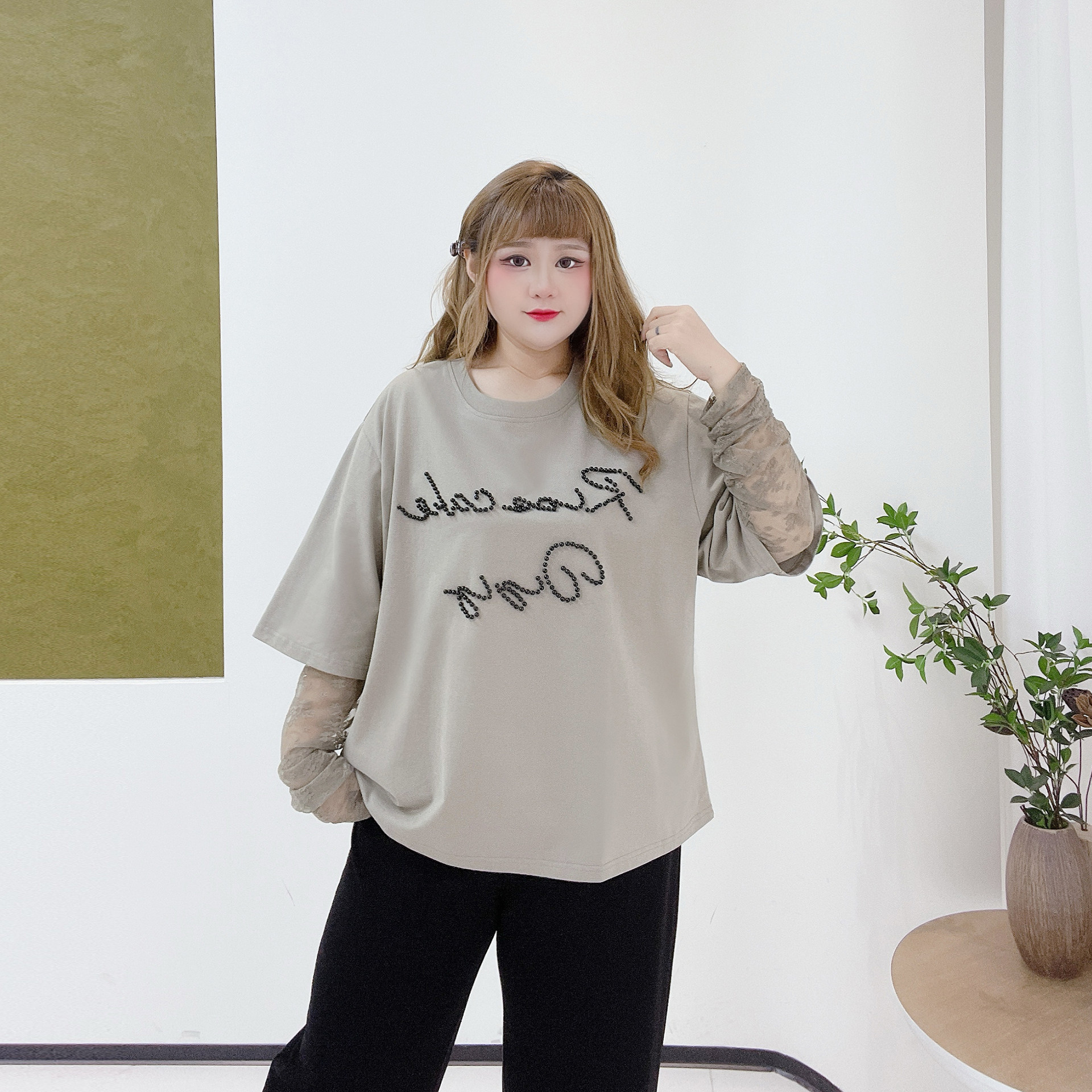 宽松休闲正肩重工钉珠假两件上衣胖莹莹大码女装秋季拼接蕾丝T恤,淘宝优惠券,粉丝福利购,淘宝优惠卷