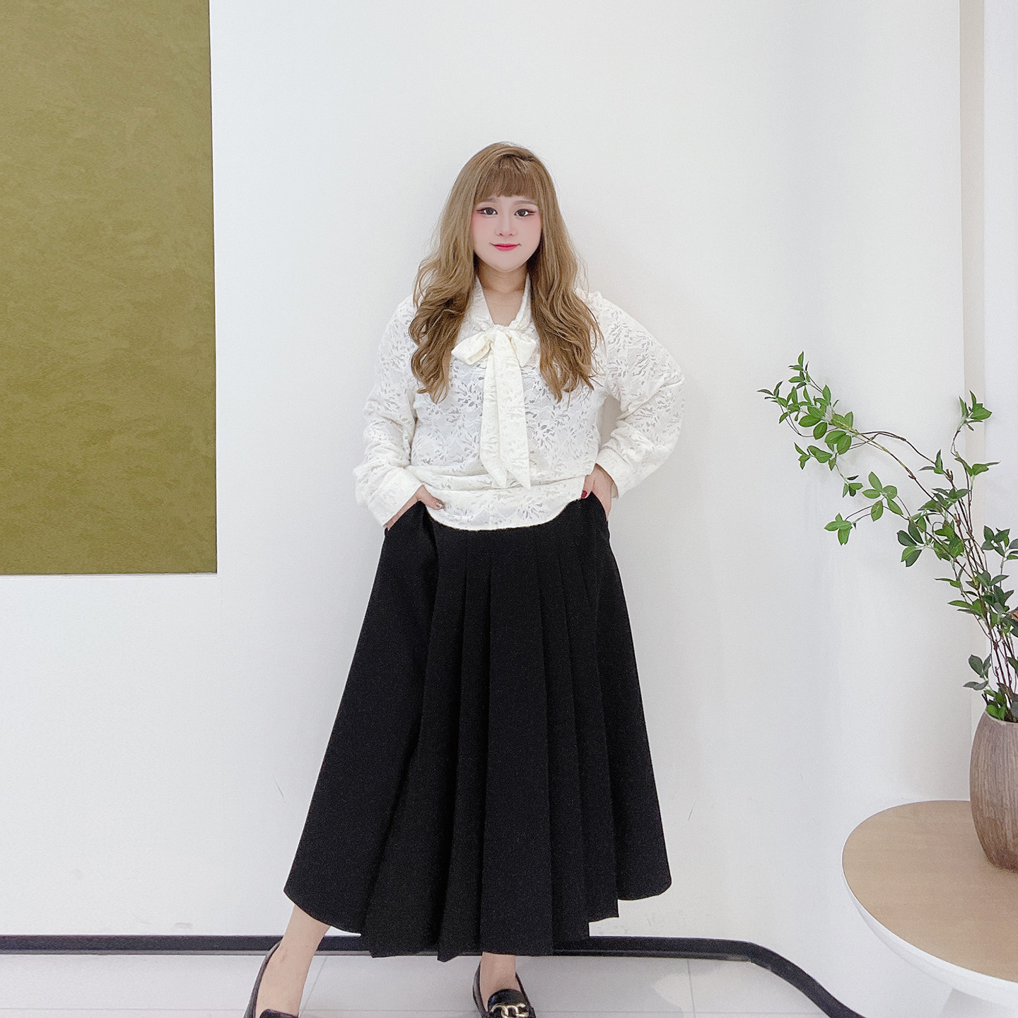 早秋通勤风遮肉穿搭胖莹莹大码女装气质高级感高腰纯色百褶半身裙,淘宝优惠券,粉丝福利购,淘宝优惠卷