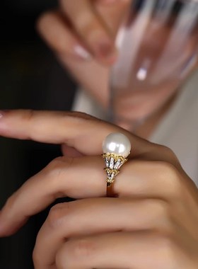 蕾丝花边镶钻珍珠戒指