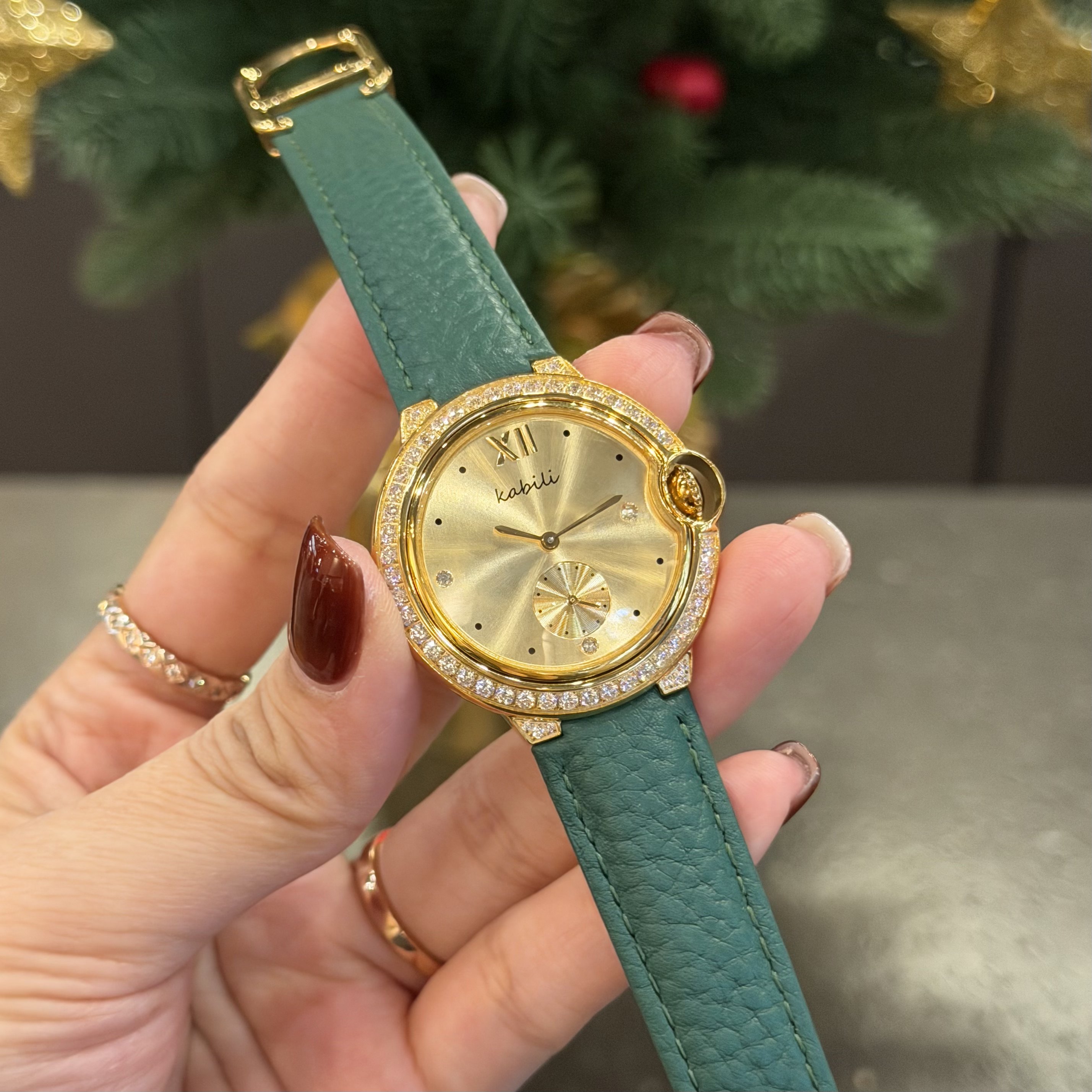 2026新款女表小众轻奢气质镶钻卡家气球手表女网红小金表新年礼物,淘宝优惠券,粉丝福利购,淘宝优惠卷