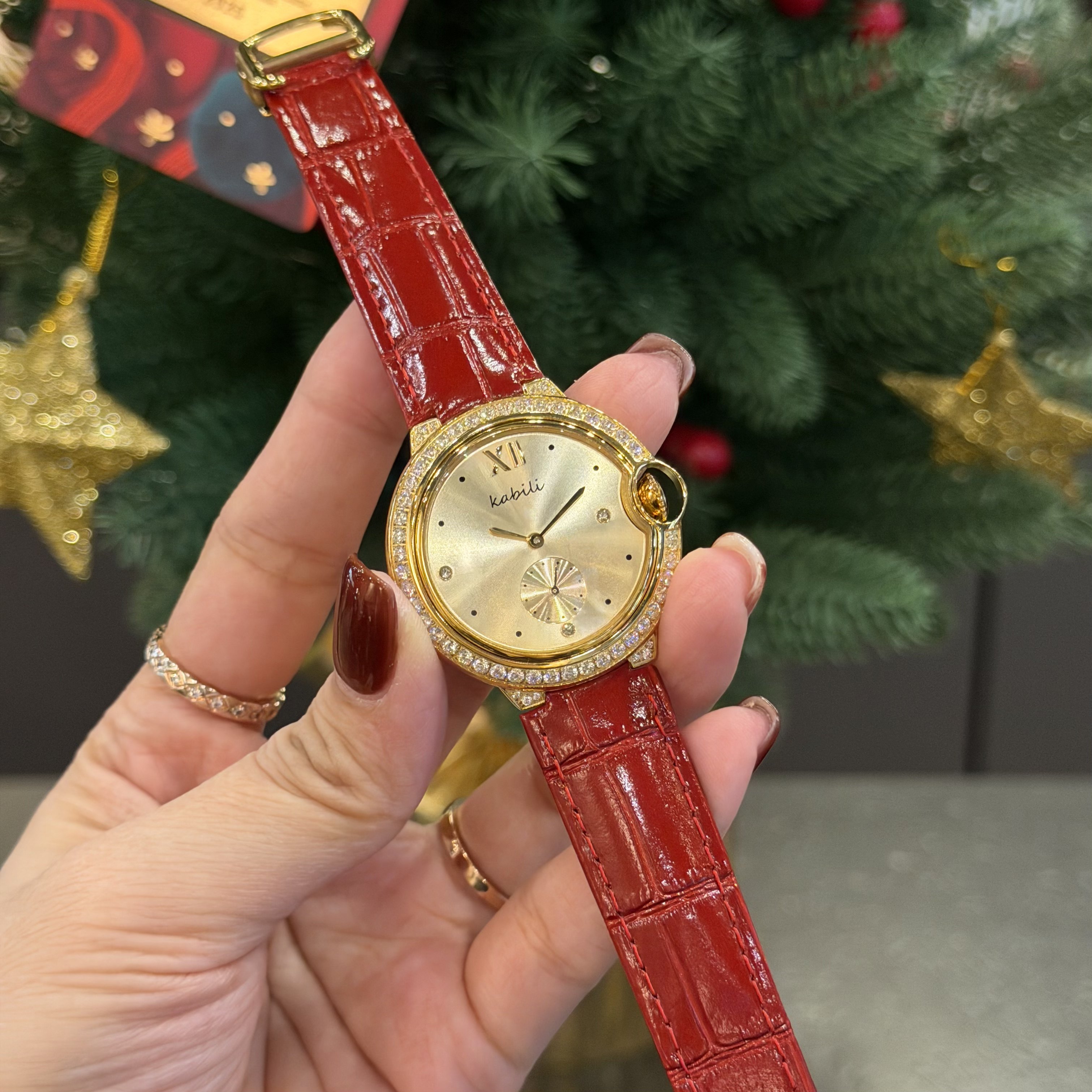 2026新款女表小众轻奢气质镶钻卡家气球手表女网红小金表新年礼物,淘宝优惠券,粉丝福利购,淘宝优惠卷