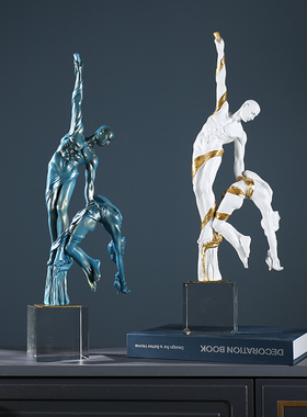 体操人物创意艺术品轻奢样板间