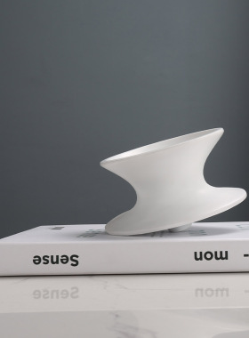 速发简约极简陀螺几何摆书办公样室板间样板书柜件架软装家居饰品