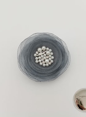 简约优雅花朵无痕吸扣胸针