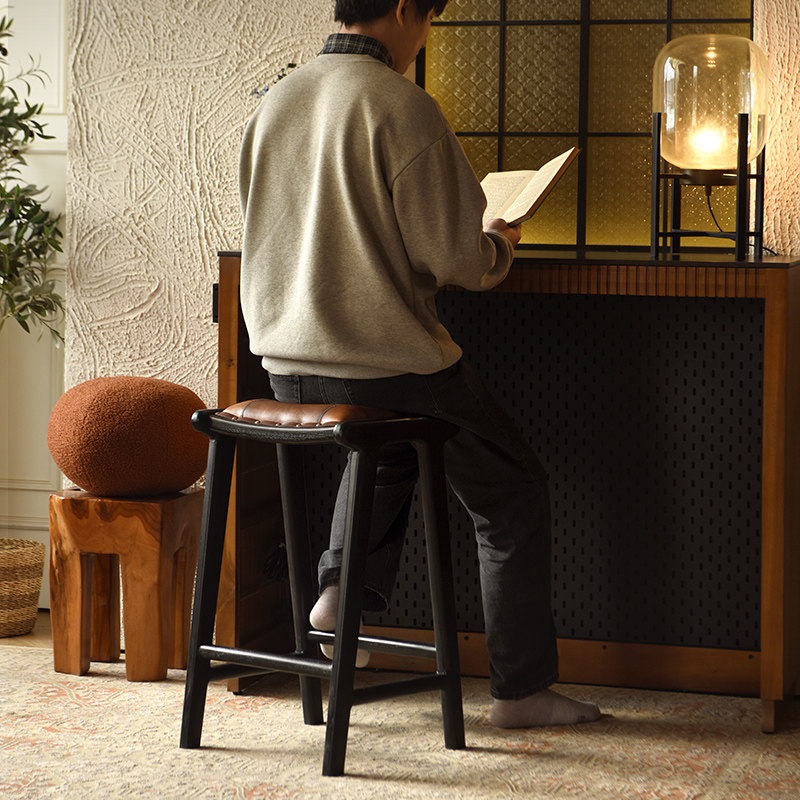 进口实木高脚凳头层牛皮柚木复古吧凳餐椅家用真皮设计师中古凳子,淘宝优惠券,粉丝福利购,淘宝优惠卷