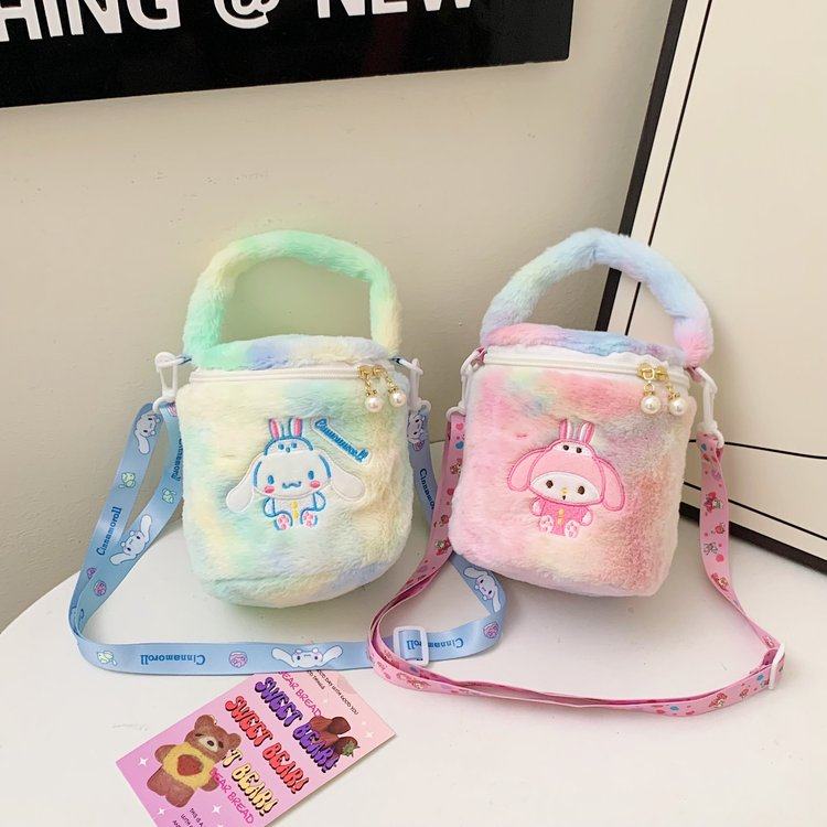 2025新款包包女包毛绒水桶包库洛米毛毛包女可爱儿童小卡通斜挎包,淘宝优惠券,粉丝福利购,淘宝优惠卷
