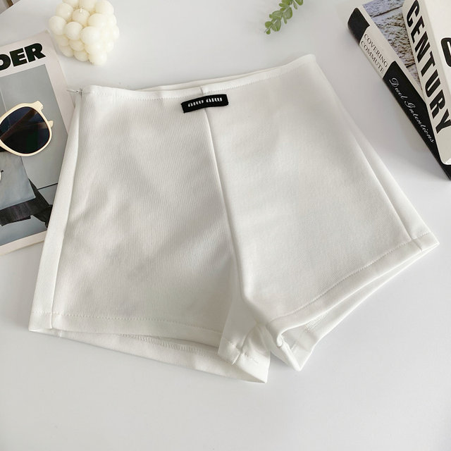 ໂສ້ງກິລາສັ້ນ ແລະ leggings ແອວສູງ