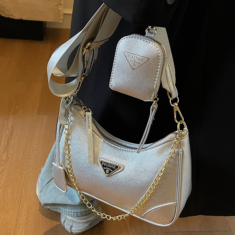 小众洋气月牙包女包2025新款高级感百搭斜挎小方包休闲通勤单肩包,淘宝优惠券,粉丝福利购,淘宝优惠卷