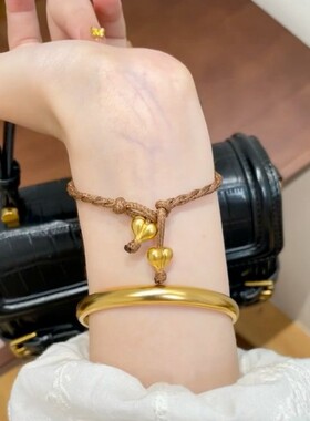 爆款棕色编绳皮绳手链女中式百搭新款手绳屁桃爱心简约贵气轻奢女