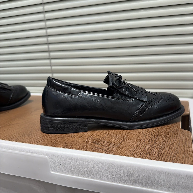 英伦风复古雕花布洛克鞋女2026春季新黑色系带圆头百搭平底乐福鞋,淘宝优惠券,粉丝福利购,淘宝优惠卷