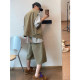 Dannyandzee summer retro versatile heavy-washed military green raw edge collarless workwear vest for men INS