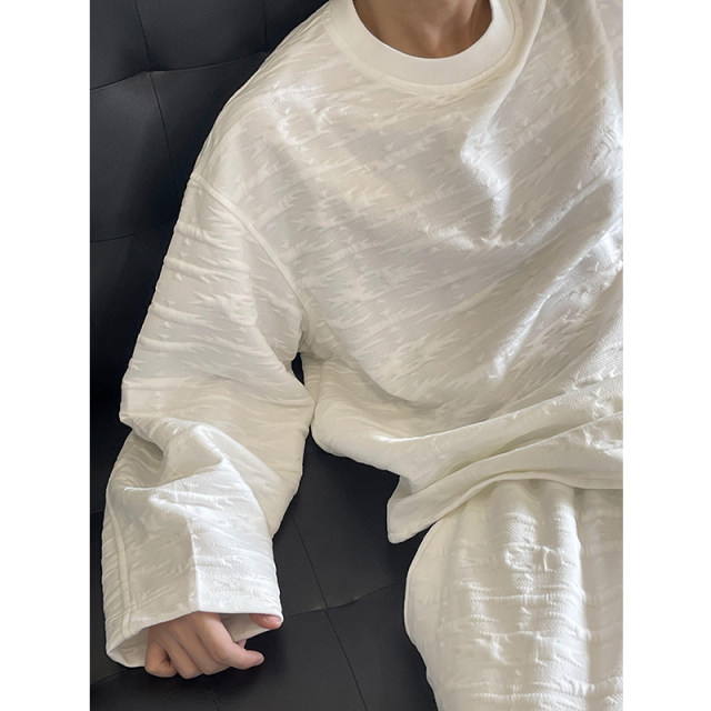 Three-dimensional ethnic style jacquard white sports suit
