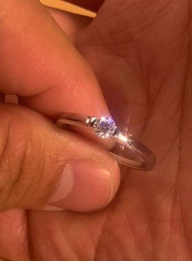 小众极简光环30分莫桑石戒指仿真订婚戒钻石女戒s925银璀璨食指戒