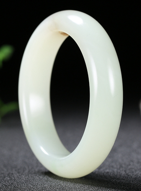 新疆和田玉且末料白玉手镯内径56mm