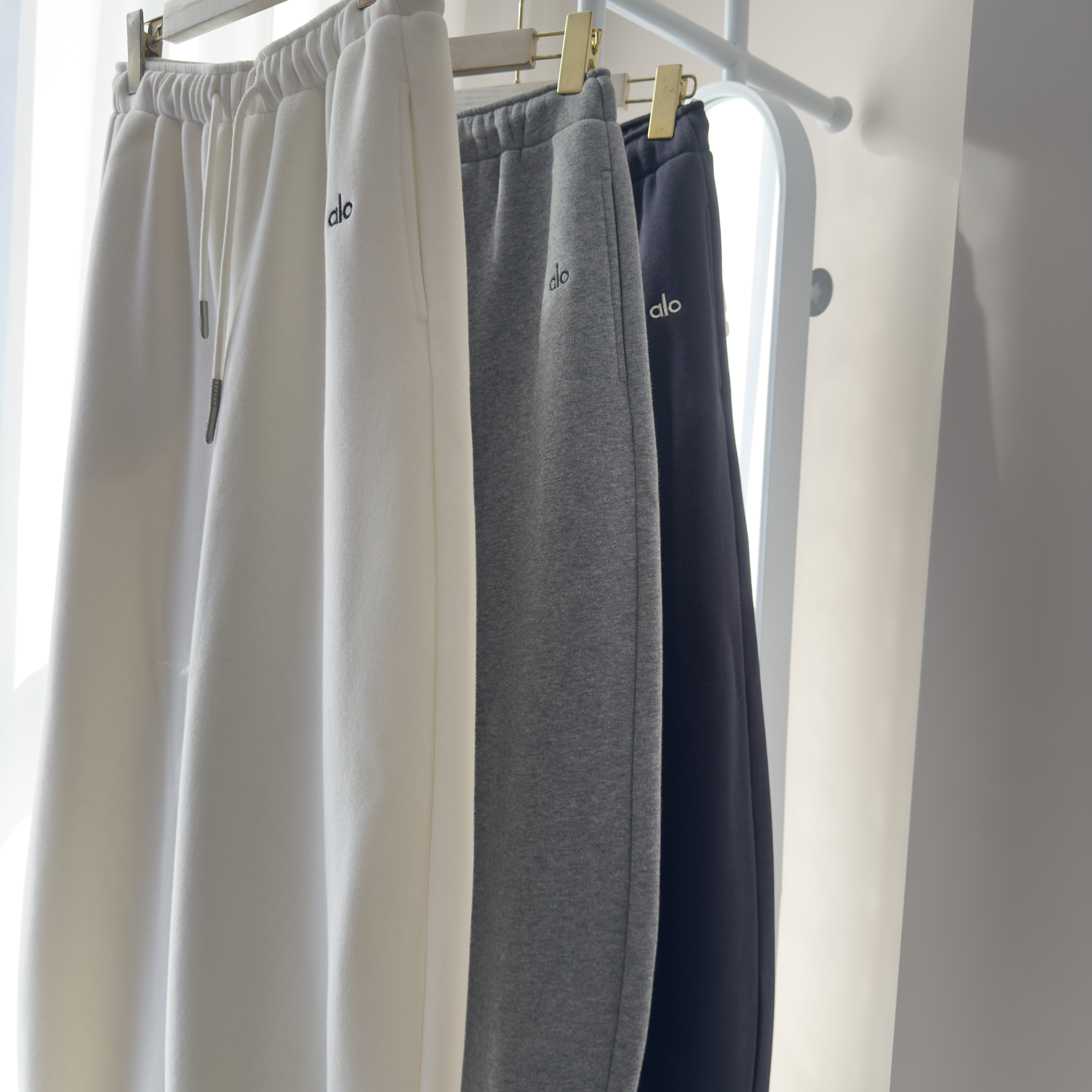 2025欧洲站冬季新款松紧腰系带加绒加厚保暖阔腿裤休闲卫裤,淘宝优惠券,粉丝福利购,淘宝优惠卷