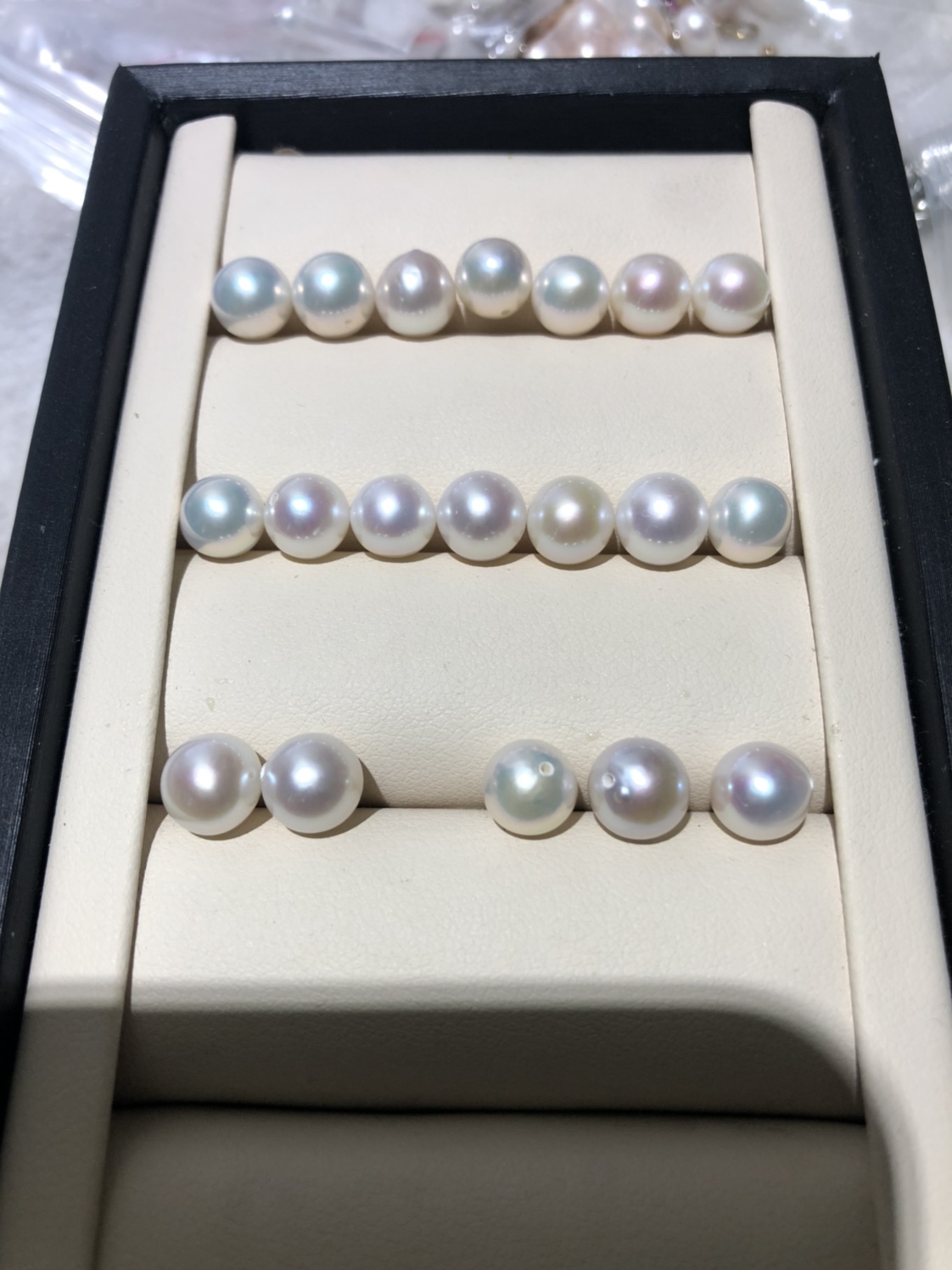 水之泪天然珍珠淡水ak近圆珠少瑕8-9mm白透粉光超亮半孔裸珠颗粒 - 图3