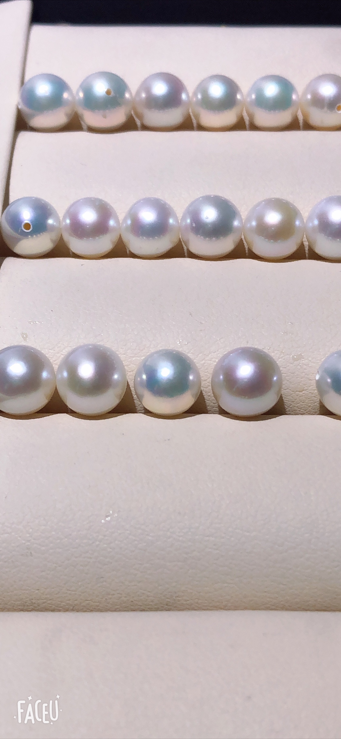 水之泪天然珍珠淡水ak近圆珠少瑕8-9mm白透粉光超亮半孔裸珠颗粒 - 图1