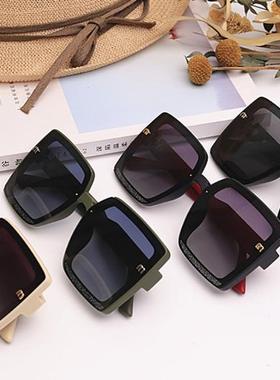 2025新款女士百搭拼色偏光太阳眼镜黑红色防紫外线开车驾驶眼镜潮