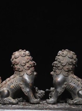 古董文玩老铜胎手工雕刻狮子一对事事如意复古老物件客厅书房摆件