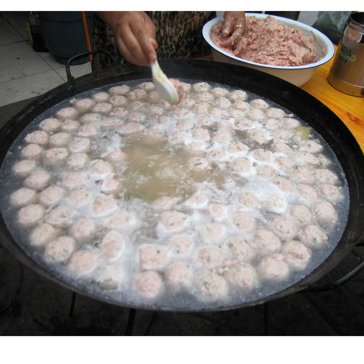 钦工肉圆淮扬美食猪肉丸子斩肉肉圆230g*4袋礼盒装淮安特产,淘宝优惠券,粉丝福利购,淘宝优惠卷