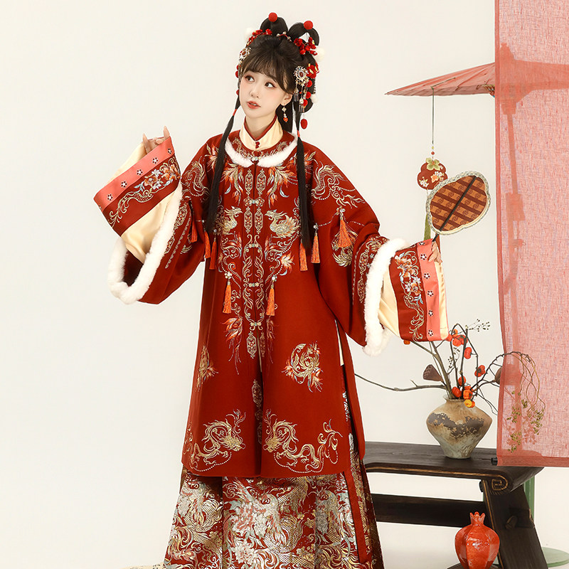 【彩凤金龙】原创汉服女马面裙套装订婚服敬酒服马年拜年服秋冬款,淘宝优惠券,粉丝福利购,淘宝优惠卷