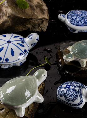 陶瓷小摆件【鱼游世界】青花鱼水中可漂浮桌面装饰品可爱漂浮水面