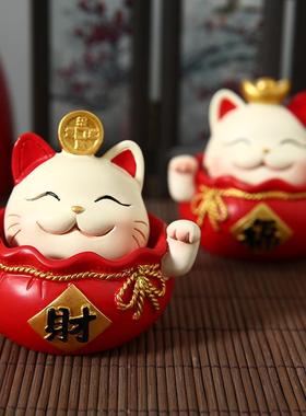 创意礼品招财猫汽车中控台装饰摆件蛋糕烘焙摆件办公家居桌面摆件