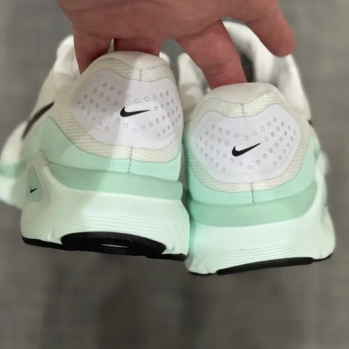 Nike耐克女鞋2025秋季STRUCTURE 26清新透气训练跑步鞋HJ1101-100-图2