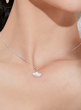 七夕惊喜纯银杏叶项链女生小众高级感吊坠盒子颈链锁骨链2025新款