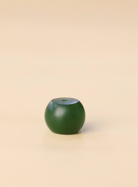 老坑碧玉菠菜绿籽料级质感隔珠