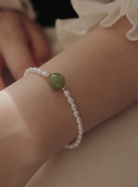 青罗米粒珍珠和田玉手链气质网红小红书同款闺蜜生日礼物手串