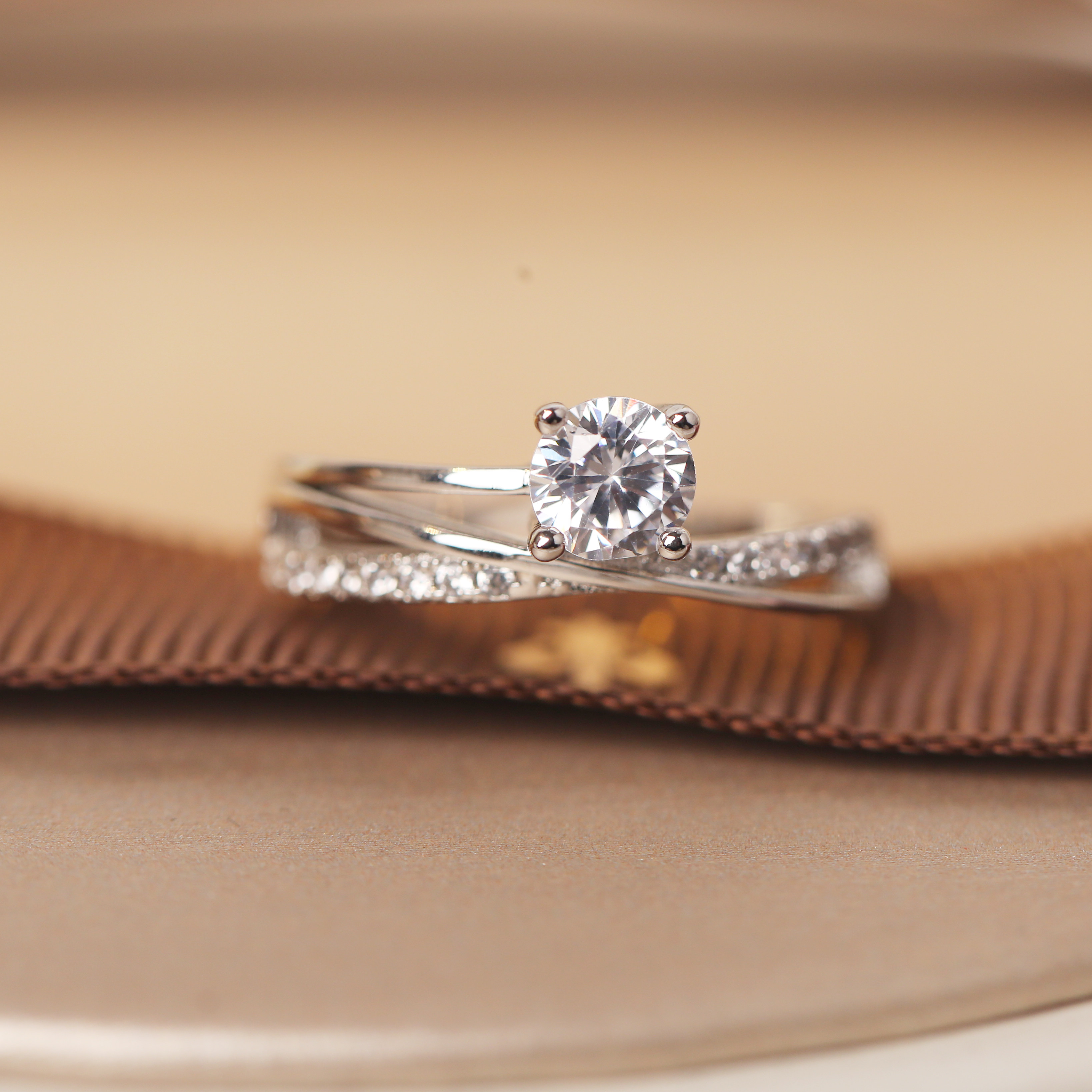 50分仿真钻戒情侣结婚对戒简约交叉女戒活口男戒指求仪式用的道具,淘宝优惠券,粉丝福利购,淘宝优惠卷