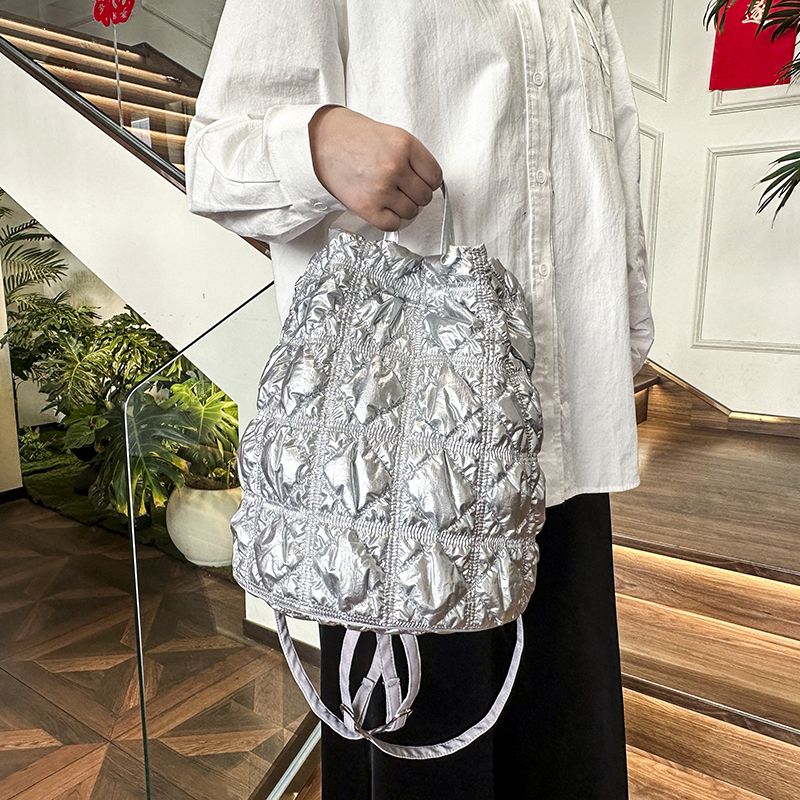 卡米伦复古2025森系新款包包斜挎包大容量时尚单肩通勤水桶腋下 - 图0