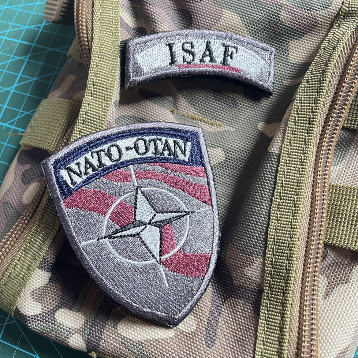 北约联盟ISAF臂章刺绣士气魔术贴徽章NATO军迷户外背包贴-图0