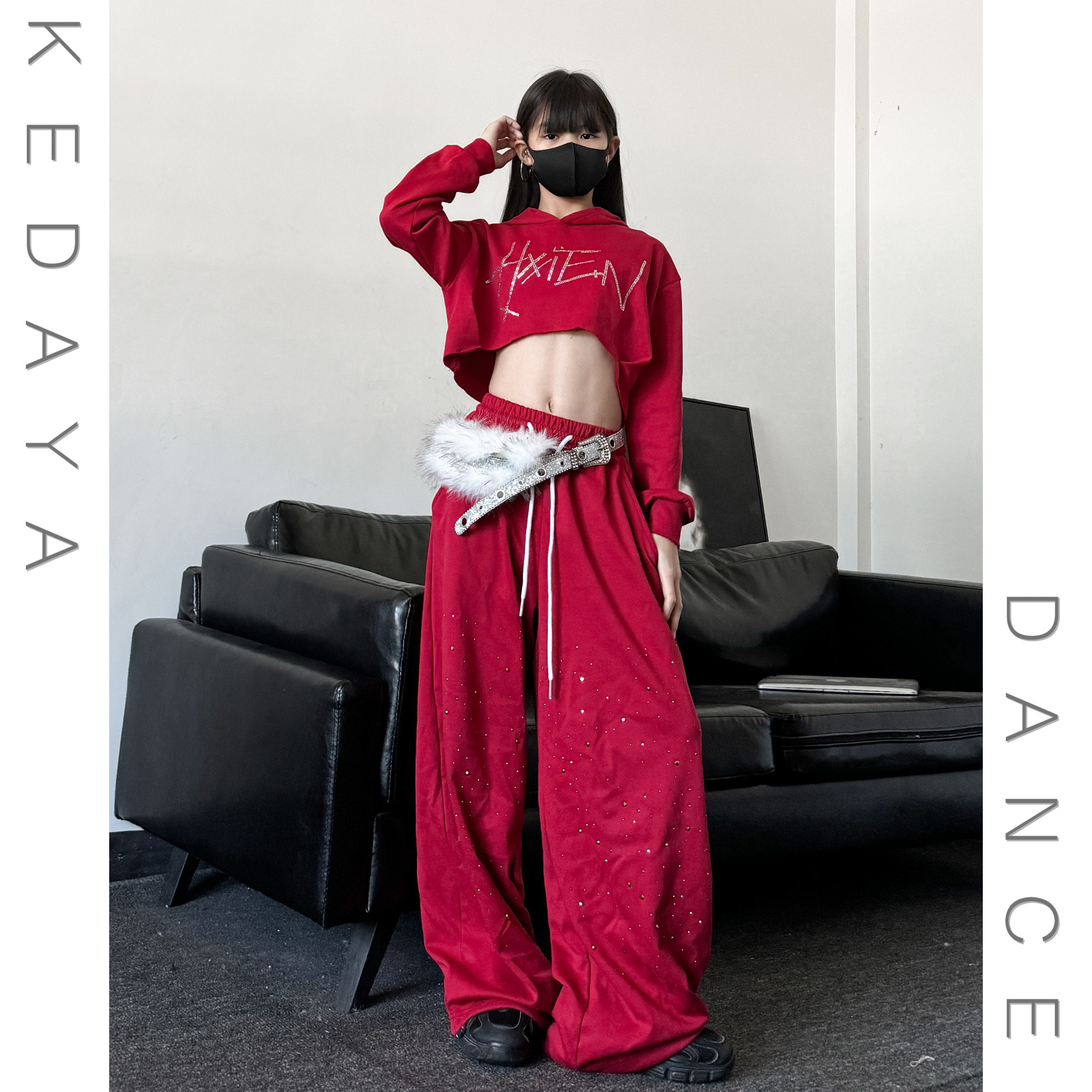 儿童女童爵士舞服少儿街舞服连帽闪钻短卫衣满钻卫裤演出服套装,淘宝优惠券,粉丝福利购,淘宝优惠卷