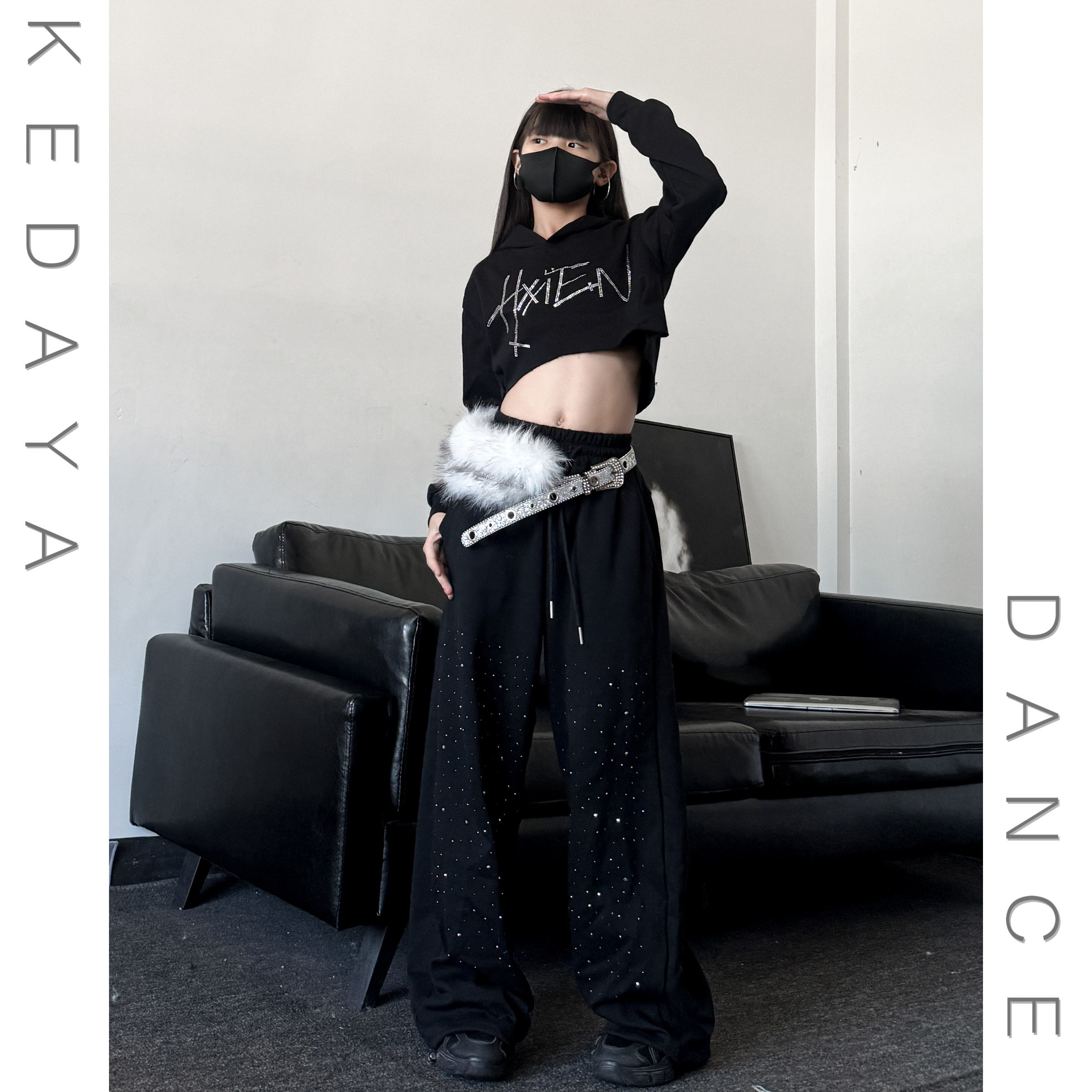 儿童女童爵士舞服少儿街舞服连帽闪钻短卫衣满钻卫裤演出服套装,淘宝优惠券,粉丝福利购,淘宝优惠卷