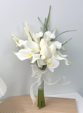 领证登记花束郁金香马蹄莲花束