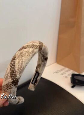 新款东大门格纹发箍高端