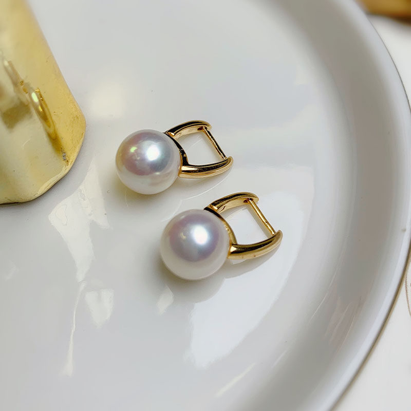 《指尖》M家同款精工纯银镀金水桶耳钉天然珍珠通勤OL耳扣耳饰女,淘宝优惠券,粉丝福利购,淘宝优惠卷